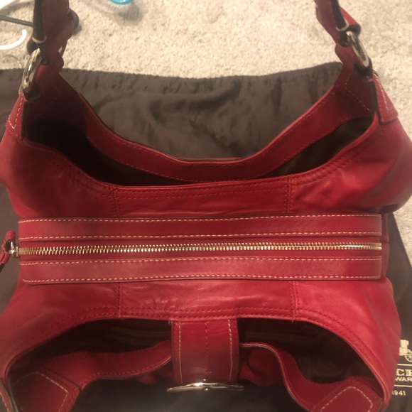 Large red Coach purse - Picture 5 of 9